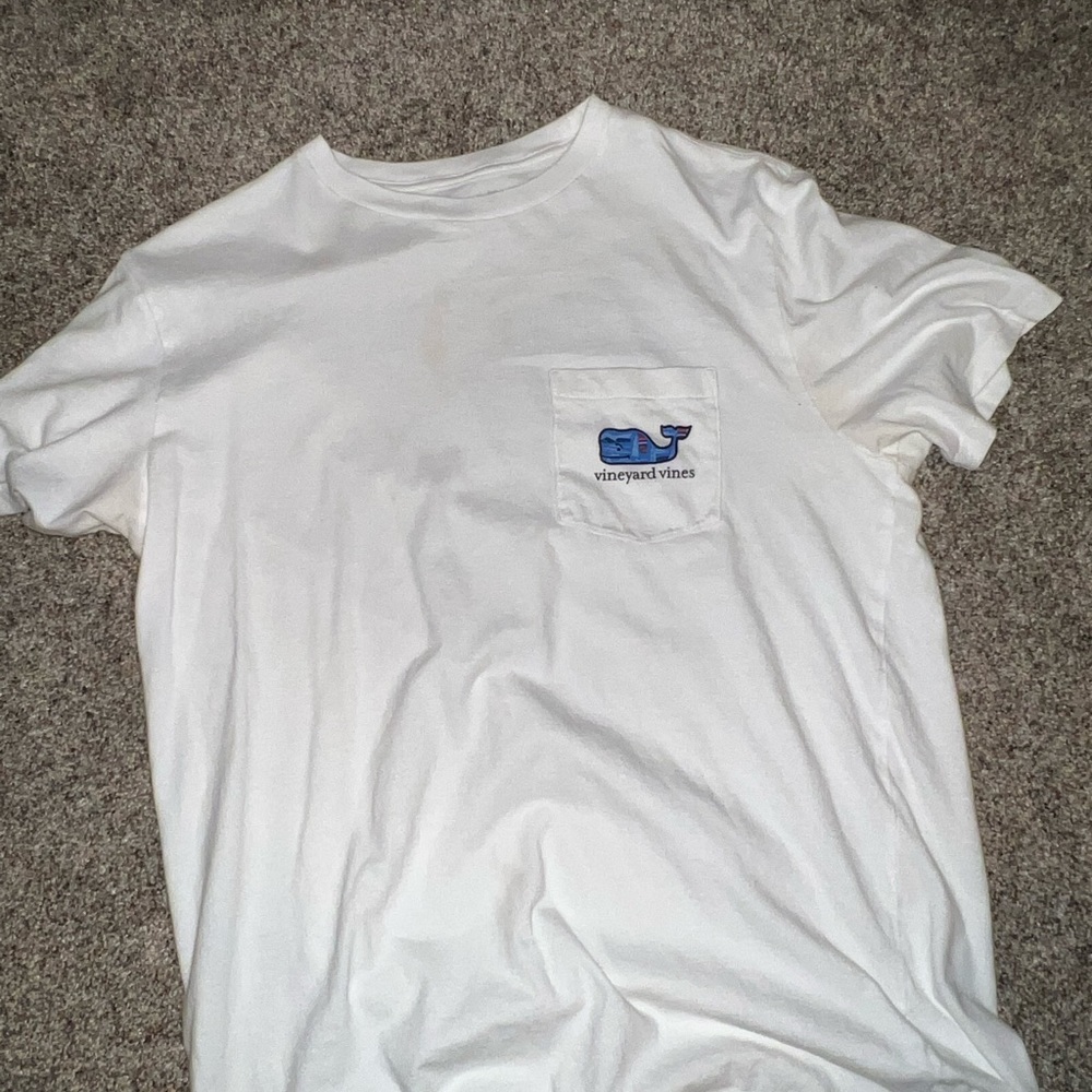 COPY - Vineyard vines t shirt